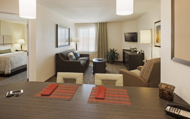 Sonesta Simply Suites Detroit Troy