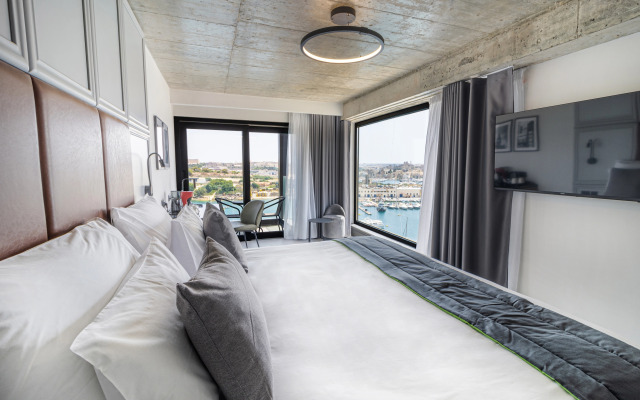 The Londoner Hotel Sliema