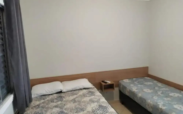 Kitnet com ar na praia das Astúrias