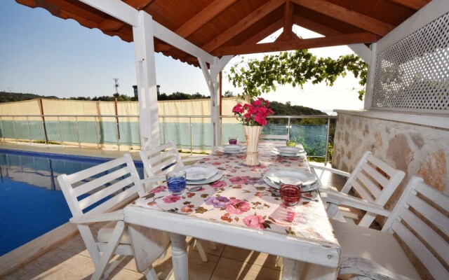 Villa Kumsal by Helaltatilvillari