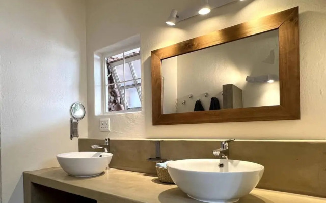 Elm Tree House - Dullstroom - holiday home