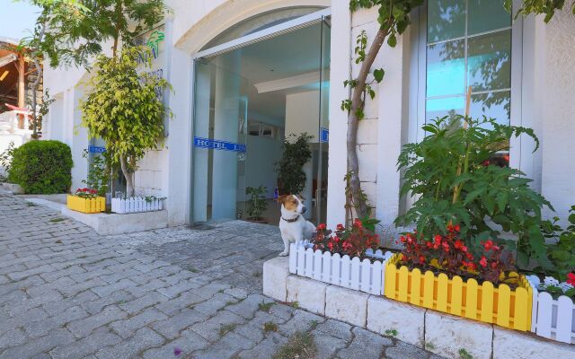 Linda Beach Hotel 