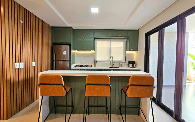 Casa Alto Padrão Novíssima 3 quartos