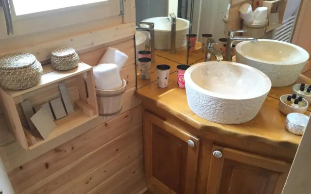 Lodge Sainte Helene