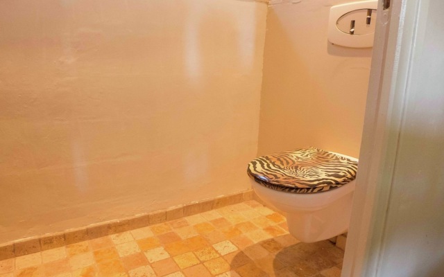 Stunning Holiday Home With Swimming Pool in Loupia