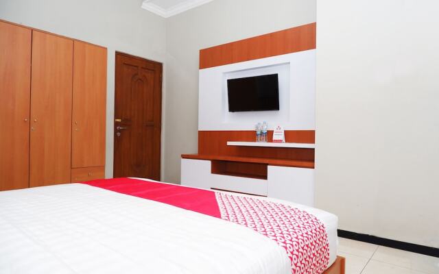 OYO 703 Omah Olin Guesthouse