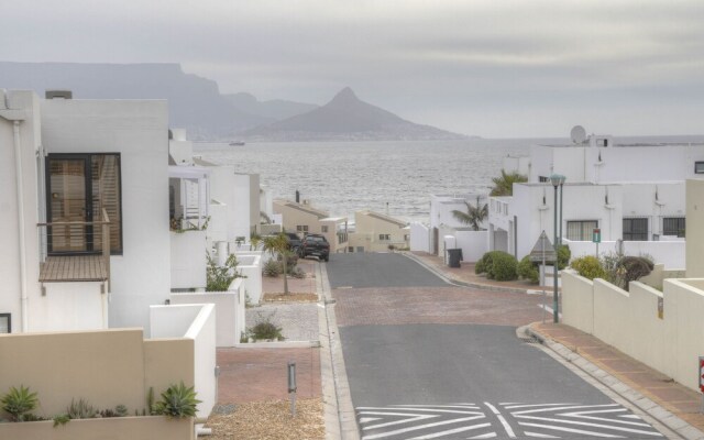 Cape Verde Drive