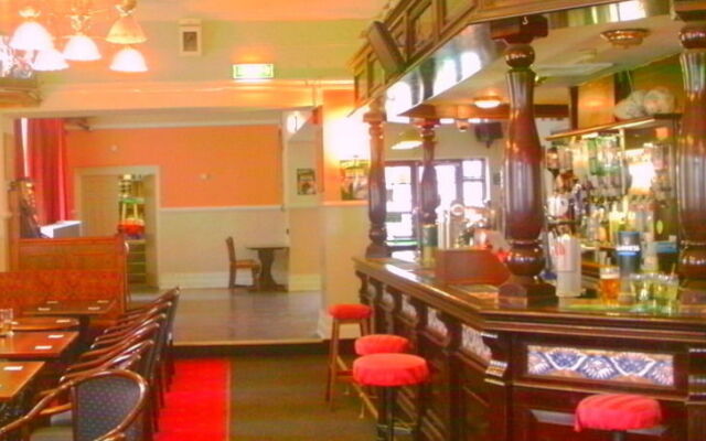 Tadross Hotel