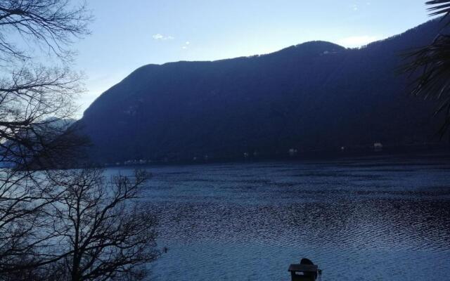 Bungalow SEAESTA BLUE Lago di Lugano