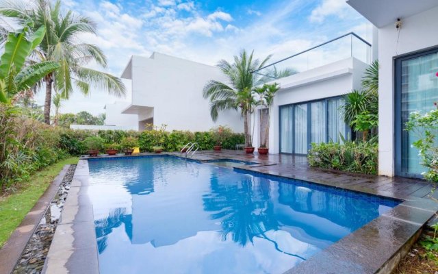 Palm Villa 36 (Luxury Villa inside Resort near The Sea)
