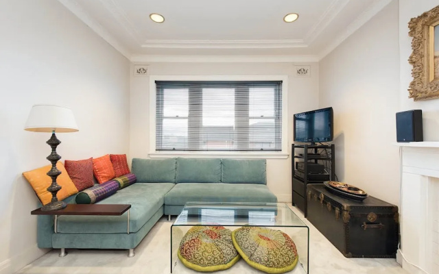 Comfy Coogee Living H328