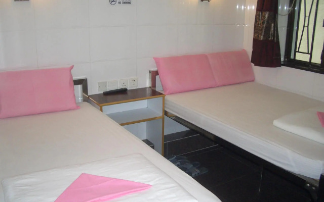 Maple Leaf Guest House