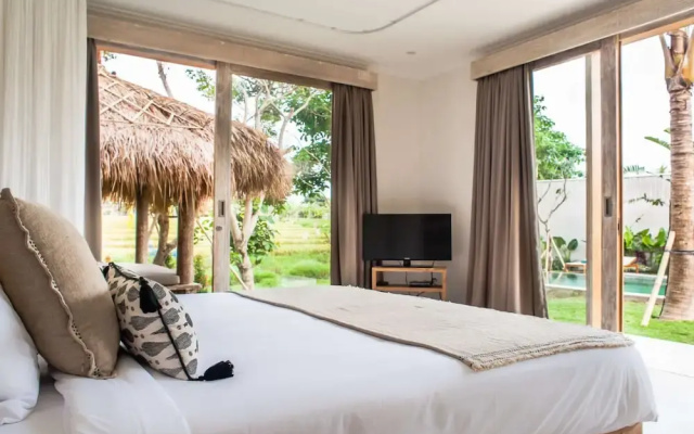 Luxury 5 Bedroom Villa With Private Pool, Bali Villa 2022