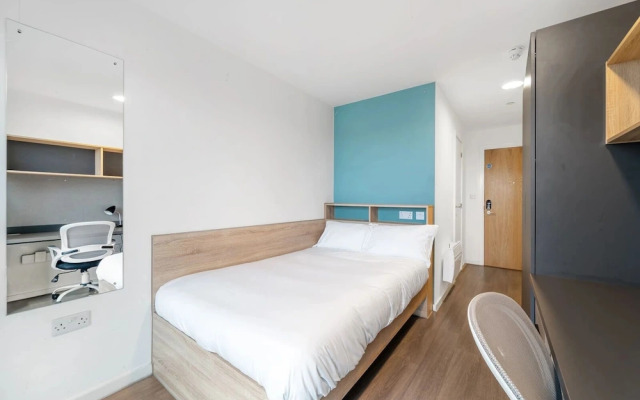 Student Only Canvas Arundel House