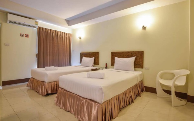 Trat Center Hotel