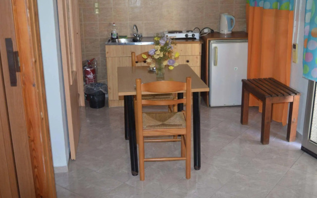 Hermoupolis Rooms