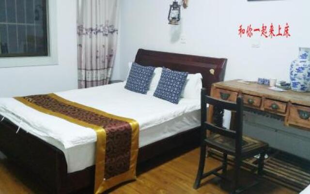 Suzhou Luzhi Riverside Inn Hostel