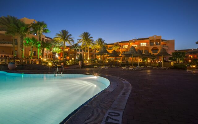 Parrotel Aquapark Resort