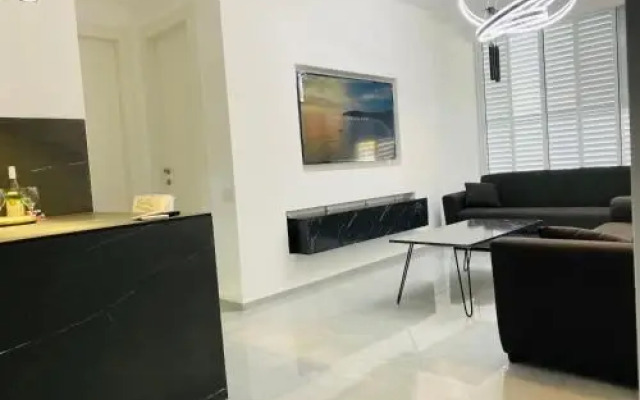 New! luxus- Best suit 2 minutes fromTel Aviv