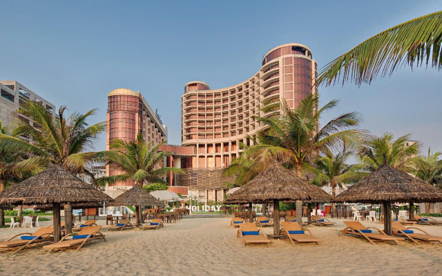 Holiday Beach Hotel Danang