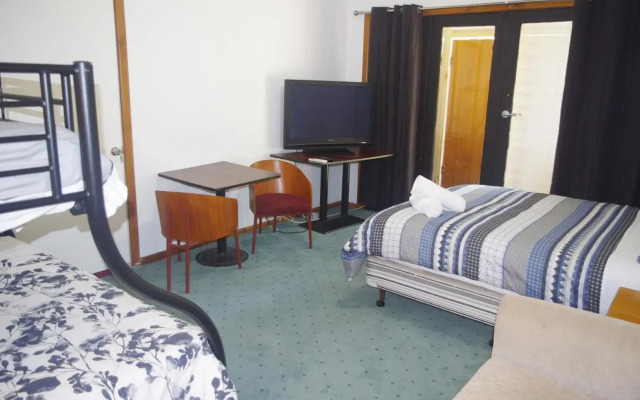 Halls Gap Tavern