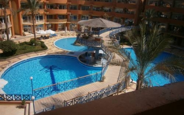 Oasis Resort  Apartment