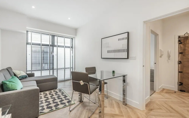 Celador Apartments - Wellington House