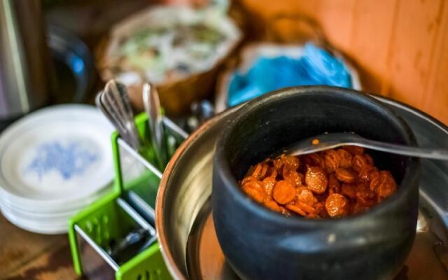 Oyo 131 Girassol Carioca