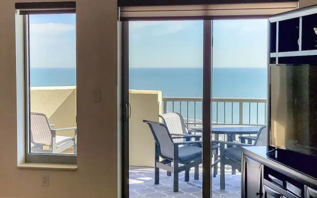 2307 Royale Palms 3 Bedroom Condo