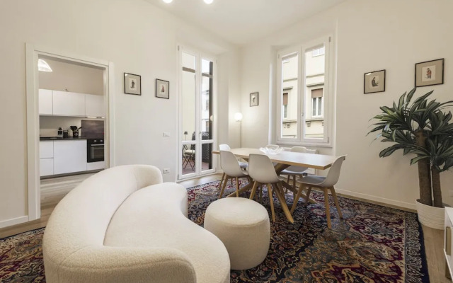 Salutati Apartments by MMega