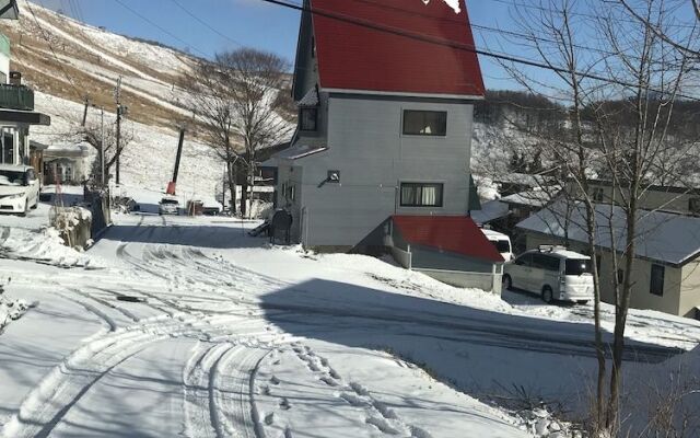 Sunnsnow Tall house