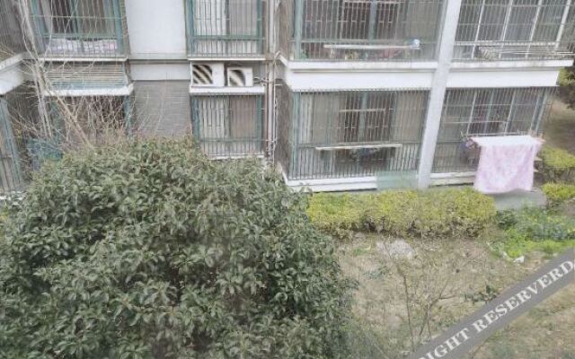 Changee Hotel MINI (Shanghai Zhoupu Fanrong Road Subway Station)