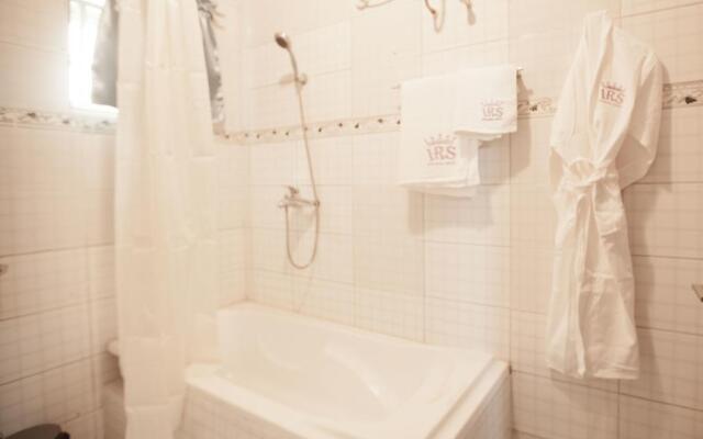 Inti's Royal Suite