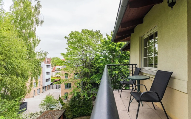 Patio Mare 4 by Grand Apartments