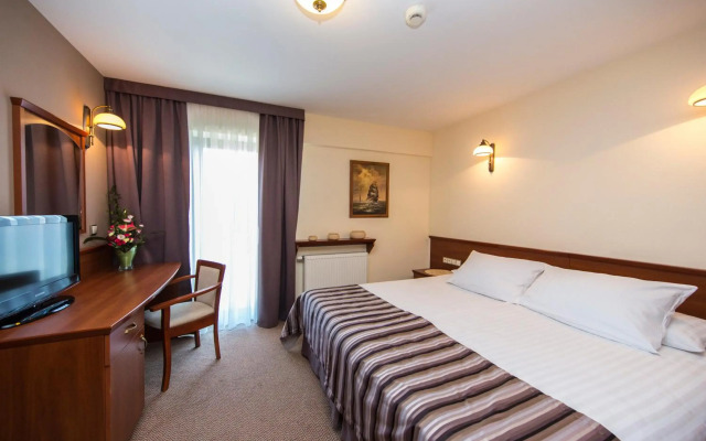Conrad Hotel