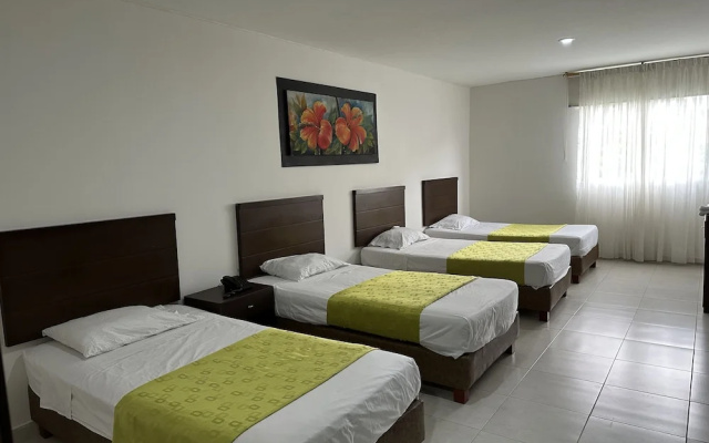 Hotel Cinera
