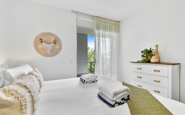 Coastal Harbour Lights -pool Gym Prime Location