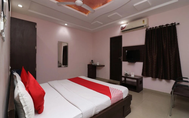 OYO 22872 Hotel Shivam Fort View