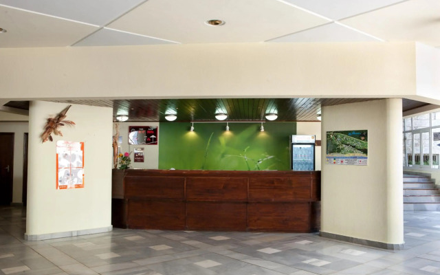 Hotel Compass
