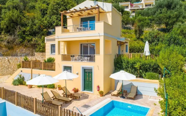 Villa Sequoia Yellow