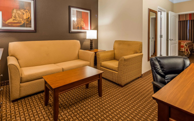 Best Western Plus Easton Inn & Suites