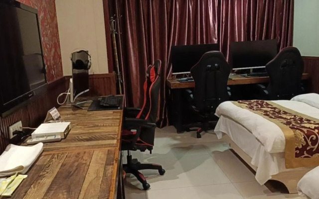 Yijia Business Hostel