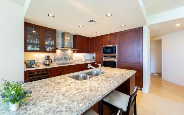 Jet Luxury @ The Trump Waikiki