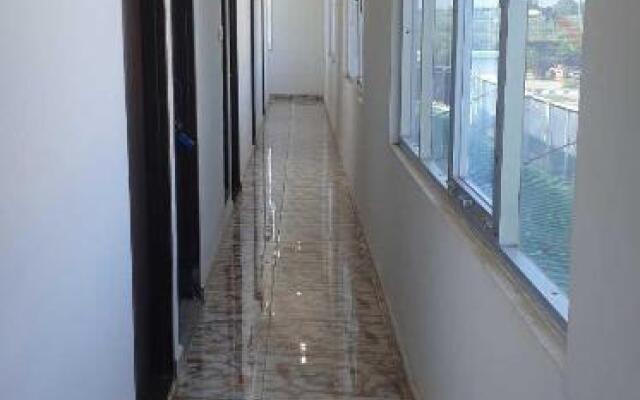 OYO 91829 Shiva Tourist Dhaba