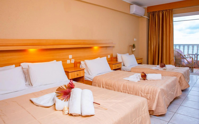 Hotel Themis