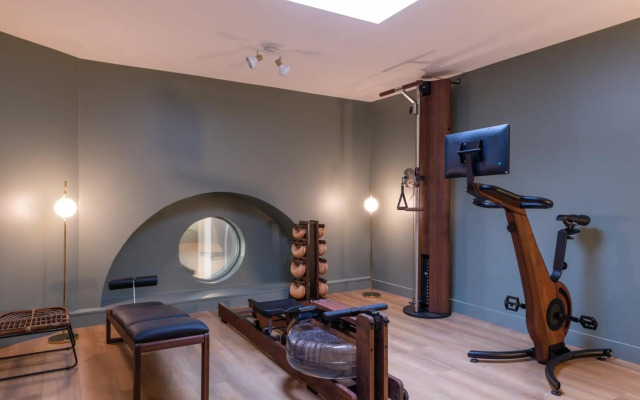 Leonardo Boutique Opera Hotel