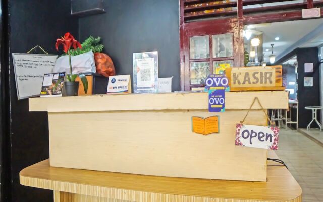 OYO 990 Stadion Residence Syariah