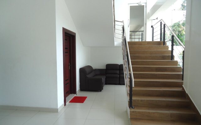 Pearlrich Hotel