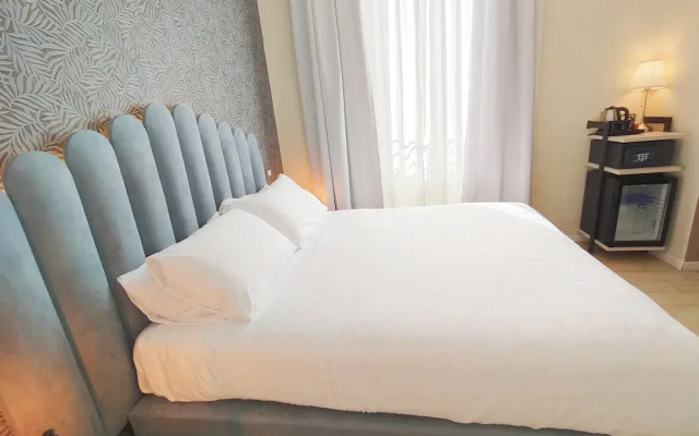 Nicole Suite