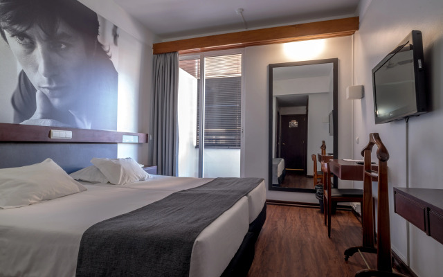 Отель The Editory Garden Carmo Funchal